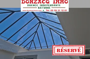 Sur Bayonne rue Poissonnerie - 4 ème et dernier étage pour ce joli studio de 15 m² habitable entièrement refait, peu de charges!