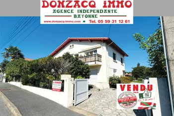 Anglet Camiade/Montbrun - Copropriété de 2 pour ce joli Type 4 de 91 m² H en rdc d’une maison + véranda + garage + jouissance exclusive de 228 m² de terrain