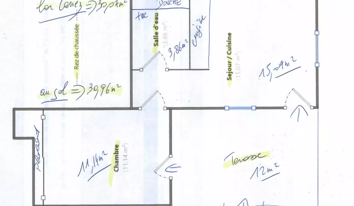 Biarritz le Lac Marion - Coup de coeur pour ce type 2 de 32 m² habitable en rez de de chaussée + terrasse de 12 m². Refait entièrement en 2019. Place de parking