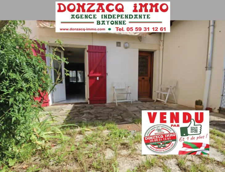 Bayonne Beyris - En rez de chaussée type 2 de 45 m² habitable avec jardin en jouissance privative + place de parking
