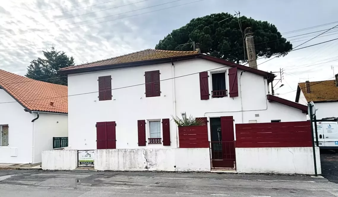 Idéal investisseur, à Boucau Central les Forges aux portes de Bayonne - Studio Type 3 en duplex de 41 m² habitable au sol actuellement loué + terrasse