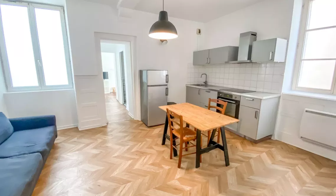 Bayonne St Esprit - Type 2 de 34 m² habitable plein de charme, séjour lumineux + une cave