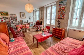 RARE à Bayonne St Esprit - Dans petite copropriété, splendide type 3 de 74 m² habitable, pièce de vie de 35 m², terrasse de 30 m² avec aperçu Mairie + cave