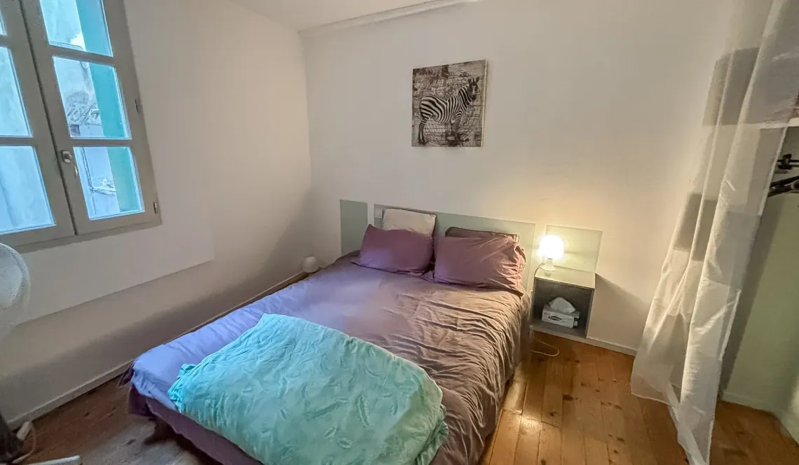 RARE sur le centre ancien de Bayonne - Dans immeuble rénové, dernier étage pour ce splendide T3 en duplex inversé de 63 m² H, pièce de vie plein sud de 29 m², en prolongement sa petite terrasse