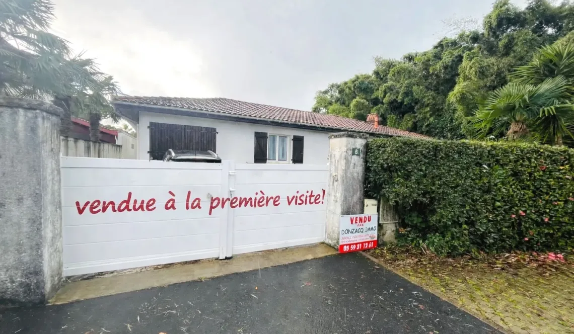 Biarritz au calme - Sur splendide parcelle plate plein sud de 996 m², plain-pied de 85 m² habitable à réhabiliter + garage ou le départ d’un nouveau projet?