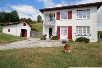 Maison 5 pièces sur 2000 m² de terrain - Mouguerre - Pays Basque