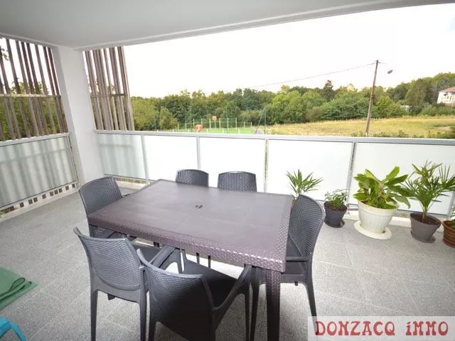 Appartement 4 pièces de 2013 + terrasse + 2 parkings - Bayonne