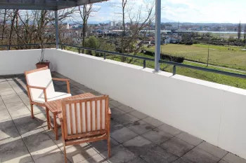 Bayonne - Appartement Type 3 avec terrasse de 75 m² habitable offrant une belle vue dégagée !