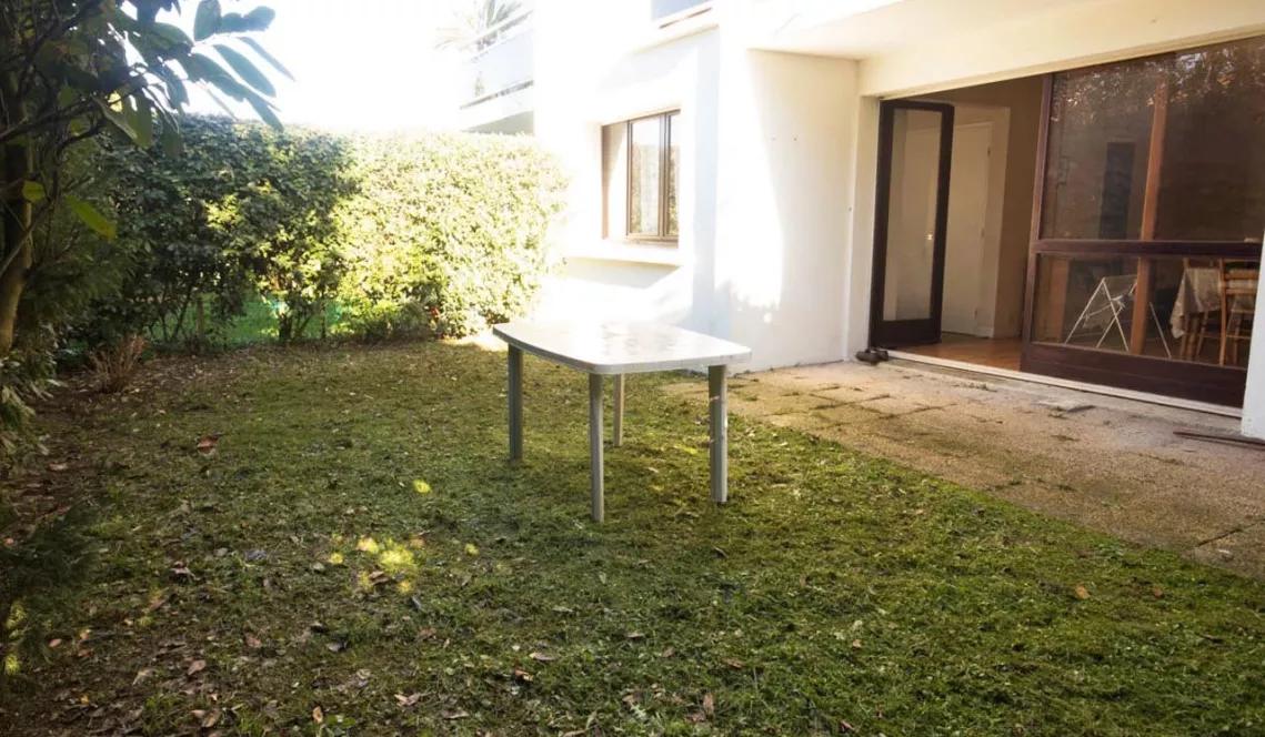 Anglet proche 5 Cantons - Type 2 de 44 m² habitable avec petit jardin privatif + cave + parking