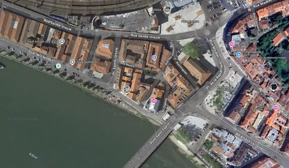 Avant première à Bayonne St Esprit - Ensemble immobilier de 260 m² avec local commercial de 90 m² + 9 studios pour 170 m² habitable libres de toute occupation