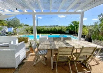 BAISSE de PRIX sympathique pour ce joli plain-pied.....